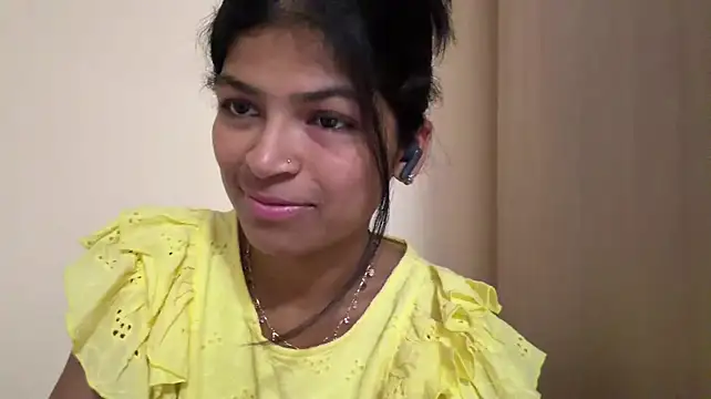 NgaMuszar Show in webcam