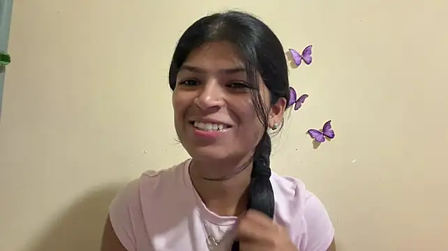 NgaMuszar Adlı Modelin Canlı XXX Sohbeti