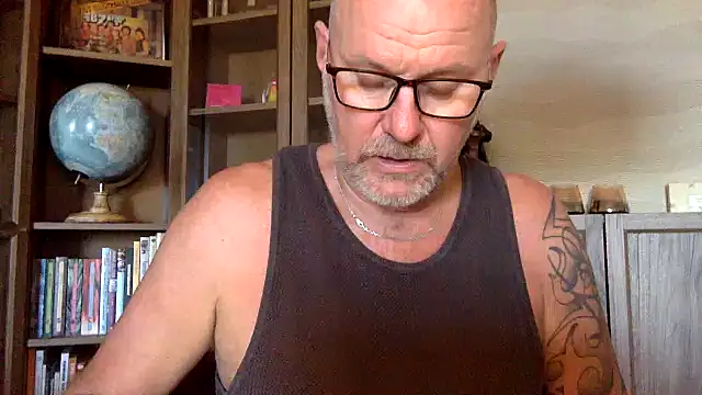 JohnDutchDaddy – Kamerová šou