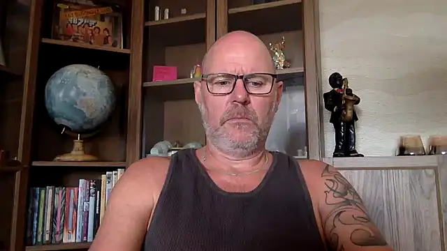 Pertunjukan Kamera Web JohnDutchDaddy
