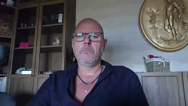 JohnDutchDaddy webcam show