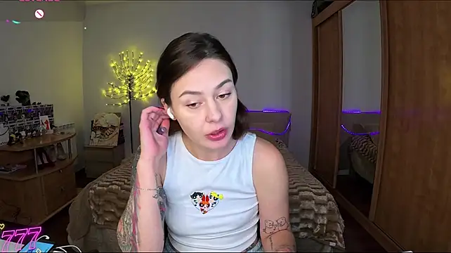 LilCamomile Webcam show