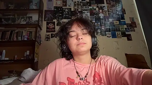 Show de Kirin_Lin na webcam