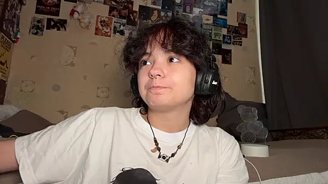 Chat XXX en directo de Kirin_Lin
