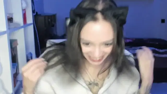 PurrYuna's Webcam Show