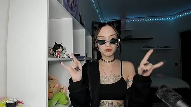 PurrYuna's Webcam Show