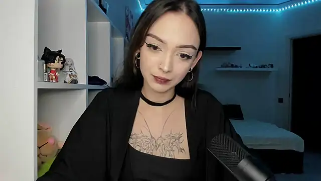 PurrYuna Show in webcam