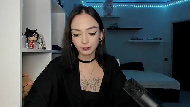 PurrYuna's Webcam Show