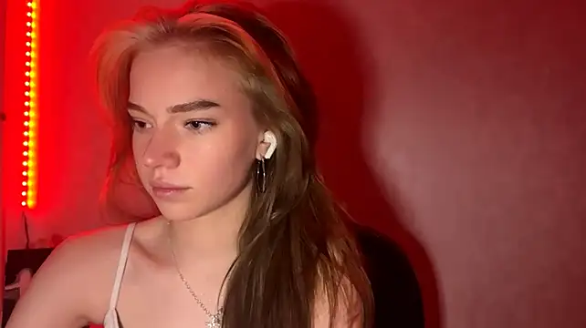 LydaDrozdenko webcam show