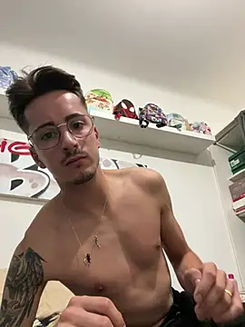 Show modela vainvalou34 na web-kameri