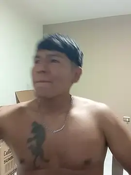 maxxii20 Show in webcam
