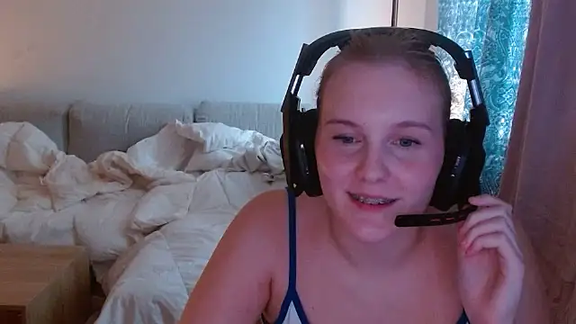 Nina_Monet – webcam-show