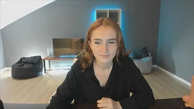 Ari_mon webcam show