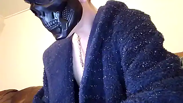 Show modela mrtobycharter na web-kameri