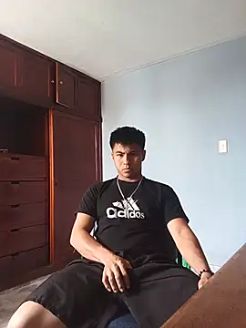 Xxxdiego28: διαδικτυακό σόου στην κάμερα