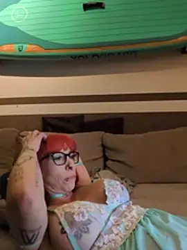 XXX chat uživo modela Ruby_Rebel