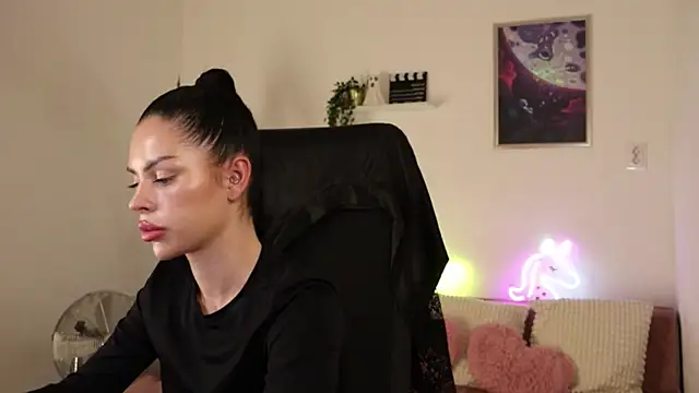 TatianaXoxo1 Adlı Modelin Web Kamerası Şovu