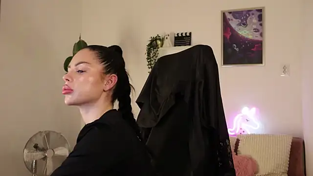 TatianaXoxo1's Webcam Show