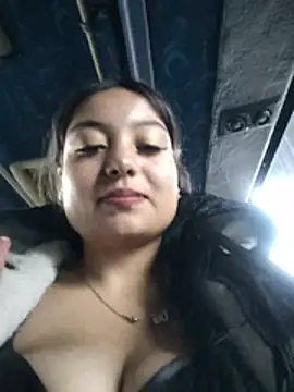 צ'אט XXX בשידור חי של Sweet_sofiia_