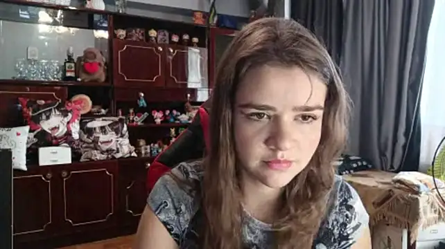 Chat XXX ao vivo de QueenBeatrice