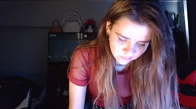 QueenBeatrice live XXX chat