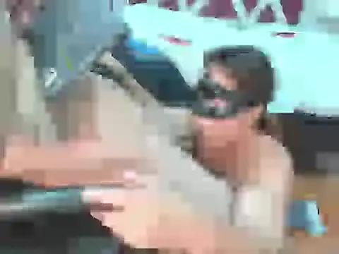MiaLawson Pertunjukan Webcam
