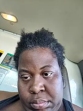 BigBust90's Live XXX Chat