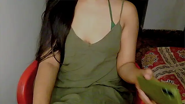 hot_diyaaahhh Webcam-Show