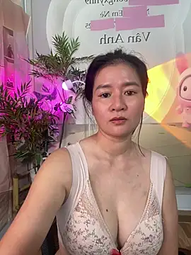 Miuxynh's Live XXX Chat