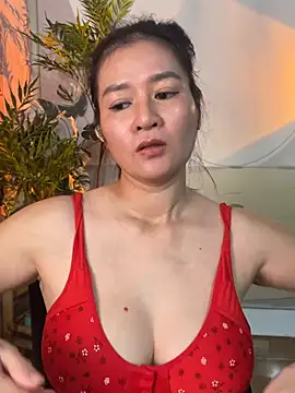 Miuxynh's Live XXX Chat