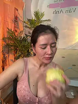 Chat XXX en directo de Miuxynh