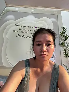 Miuxynh's Live XXX Chat