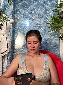 Miuxynh 网络视讯表演