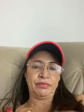 BurryEarmark's Live XXX Chat