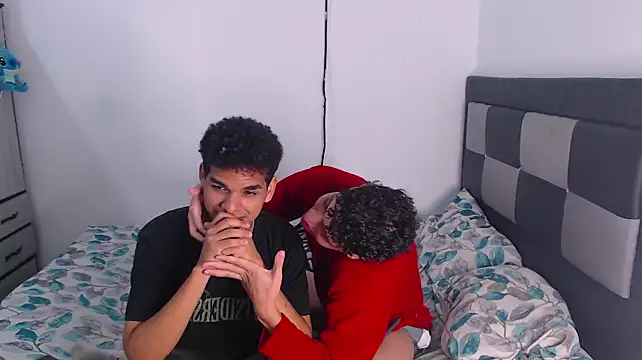 عرض كام apoloandhansel