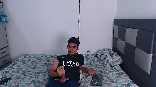 Show modela apoloandhansel na web-kameri