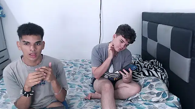 apoloandhansel Show Webcam