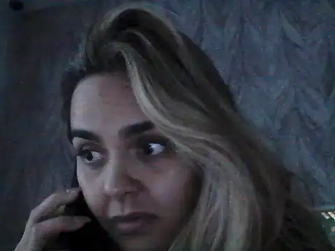 Show de Minarouge12 na webcam