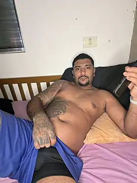 Pretotatuado777 Webcam Show