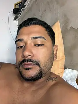 Show de webcam de Pretotatuado777