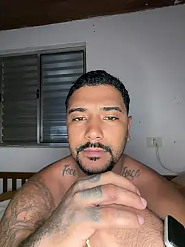 Show de Pretotatuado777 na webcam