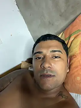 Webkamerová show Pretotatuado777