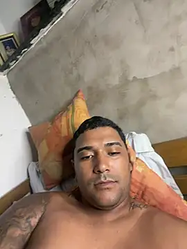 Show modela Pretotatuado777 na web-kameri