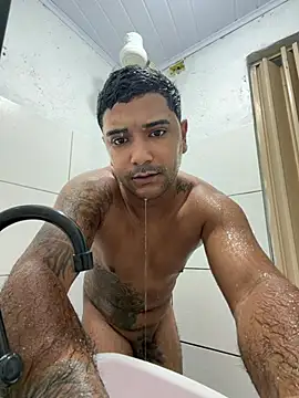 Webkamerová show Pretotatuado777