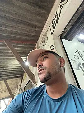 โชว์เว็บแคมของ Pretotatuado777