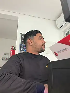 Show modela Pretotatuado777 na web-kameri