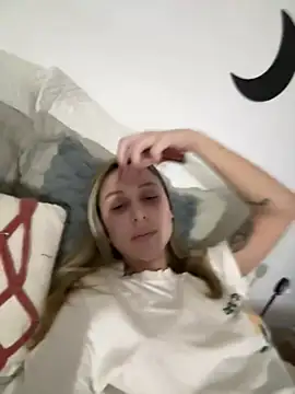 Show de emmadiamonds na webcam
