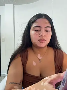 Chat XXX ao vivo de AlessiaBloom_