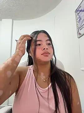צ'אט XXX בשידור חי של AlessiaBloom_