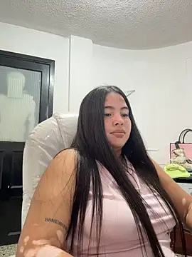 צ'אט XXX בשידור חי של AlessiaBloom_